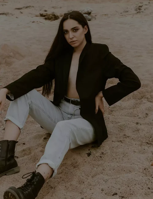 artem-ivanchencko-xnzk8pmqjka-unsplash-crp